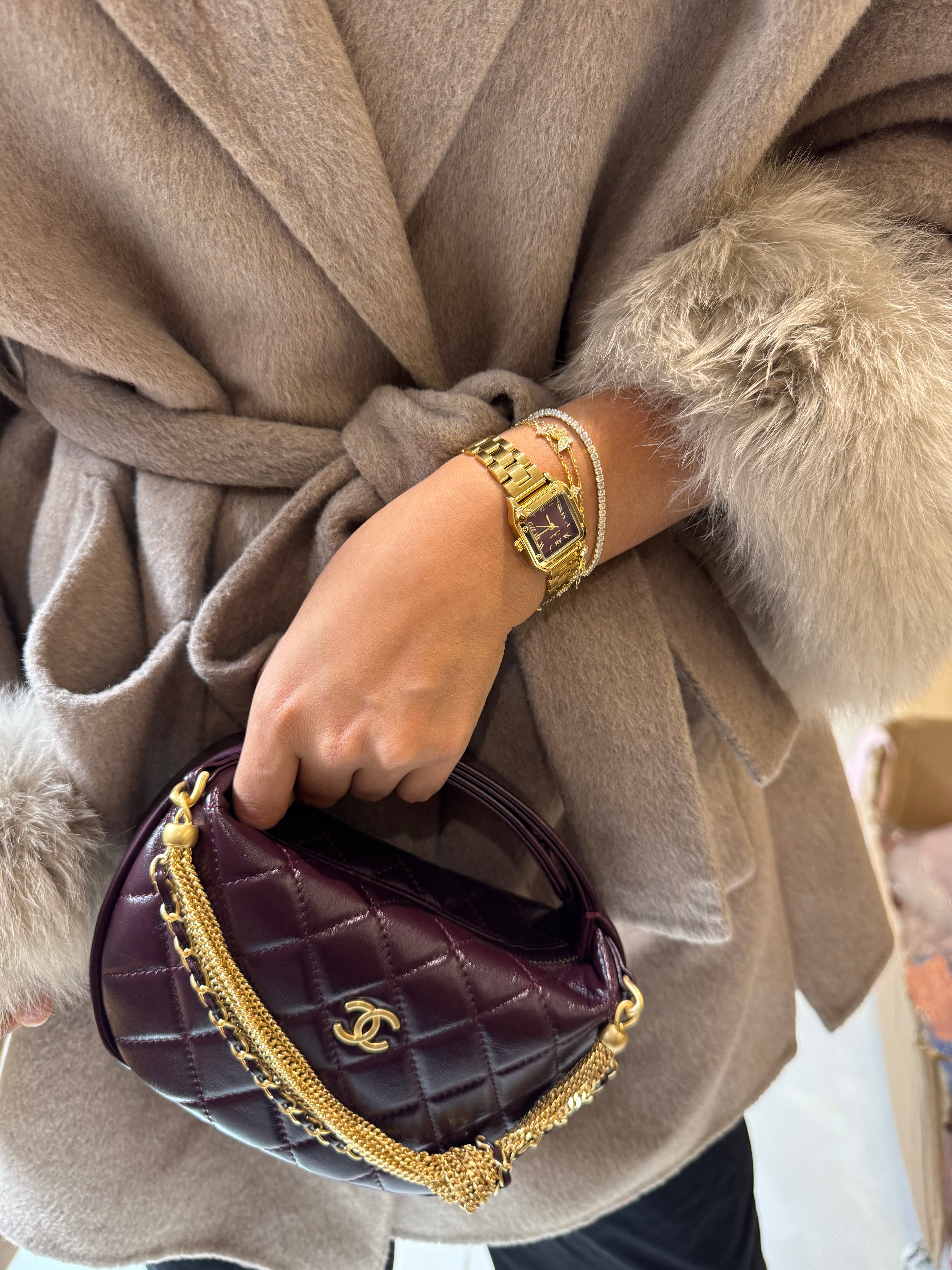 Santa or fond bordeaux